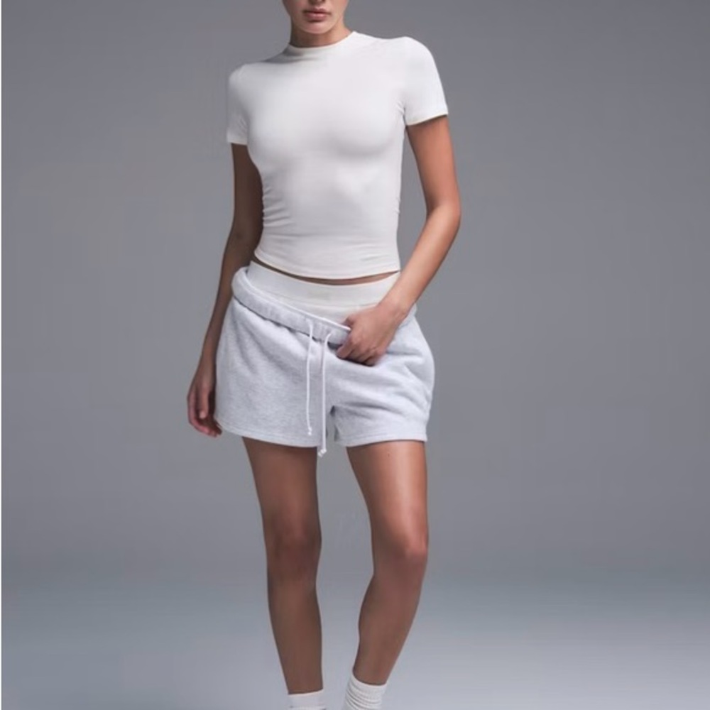 NWT Skims cotton jersey t shirt in Marble